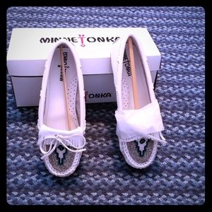 Minnetonka moc CDC asins